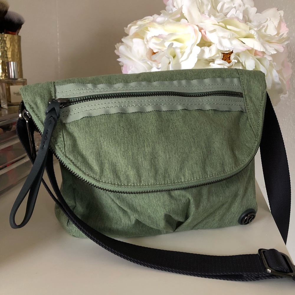 Lululemon Festival Bag II